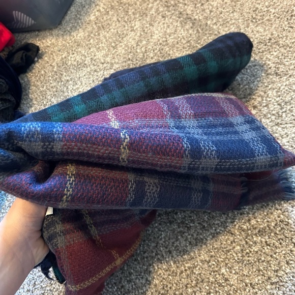 Bundle of two plaid blanket, scarfs, maroon green blue and - Picture 3 of 3